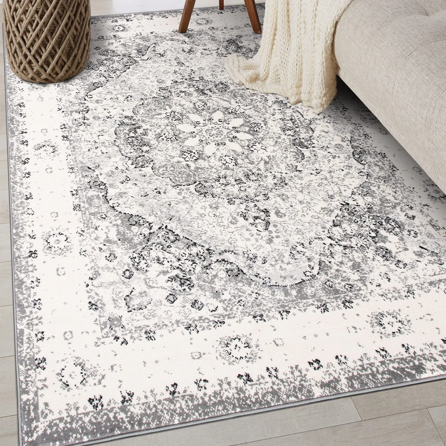 World Rug Gallery Vintage Oriental Distressed Medallion Rug